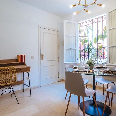 Lirio Suite Apartment - Private Parking Included Sevilla Exterior foto