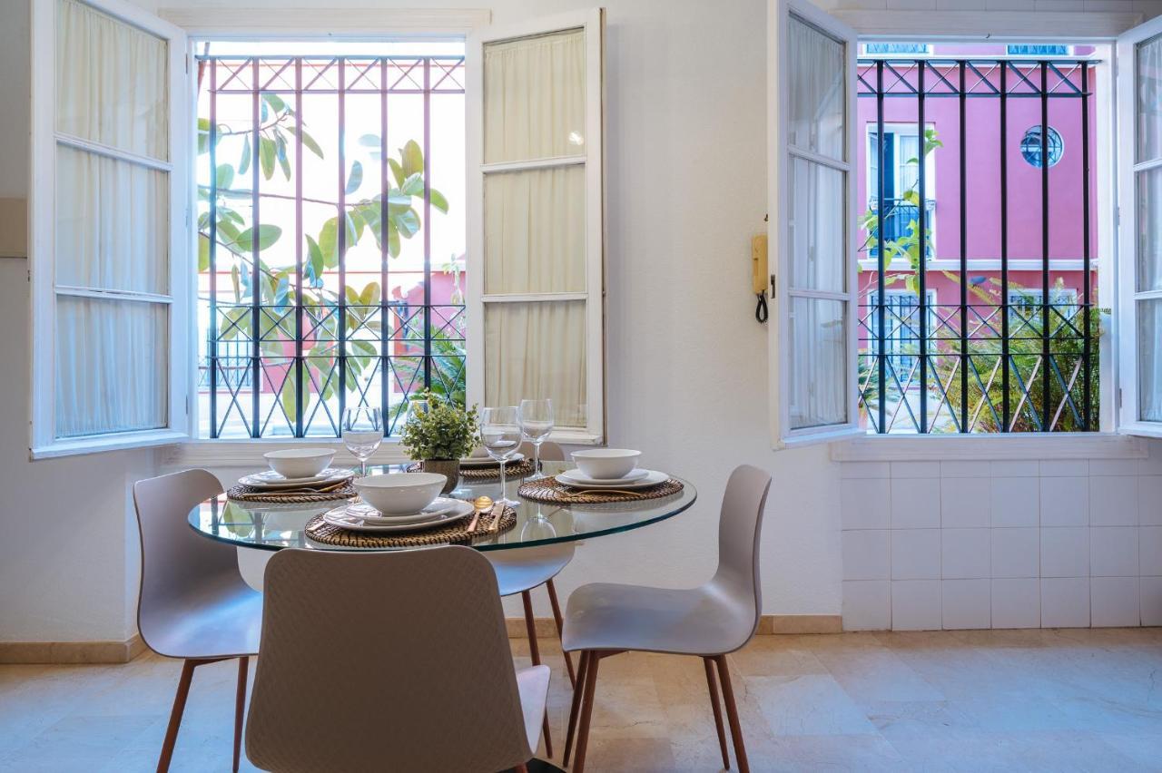 Lirio Suite Apartment - Private Parking Included Sevilla Exterior foto