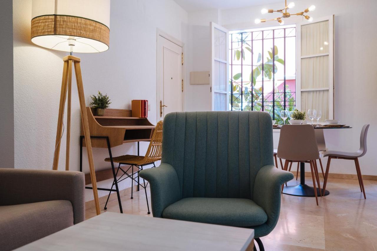 Lirio Suite Apartment - Private Parking Included Sevilla Exterior foto