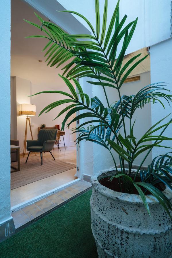 Lirio Suite Apartment - Private Parking Included Sevilla Exterior foto