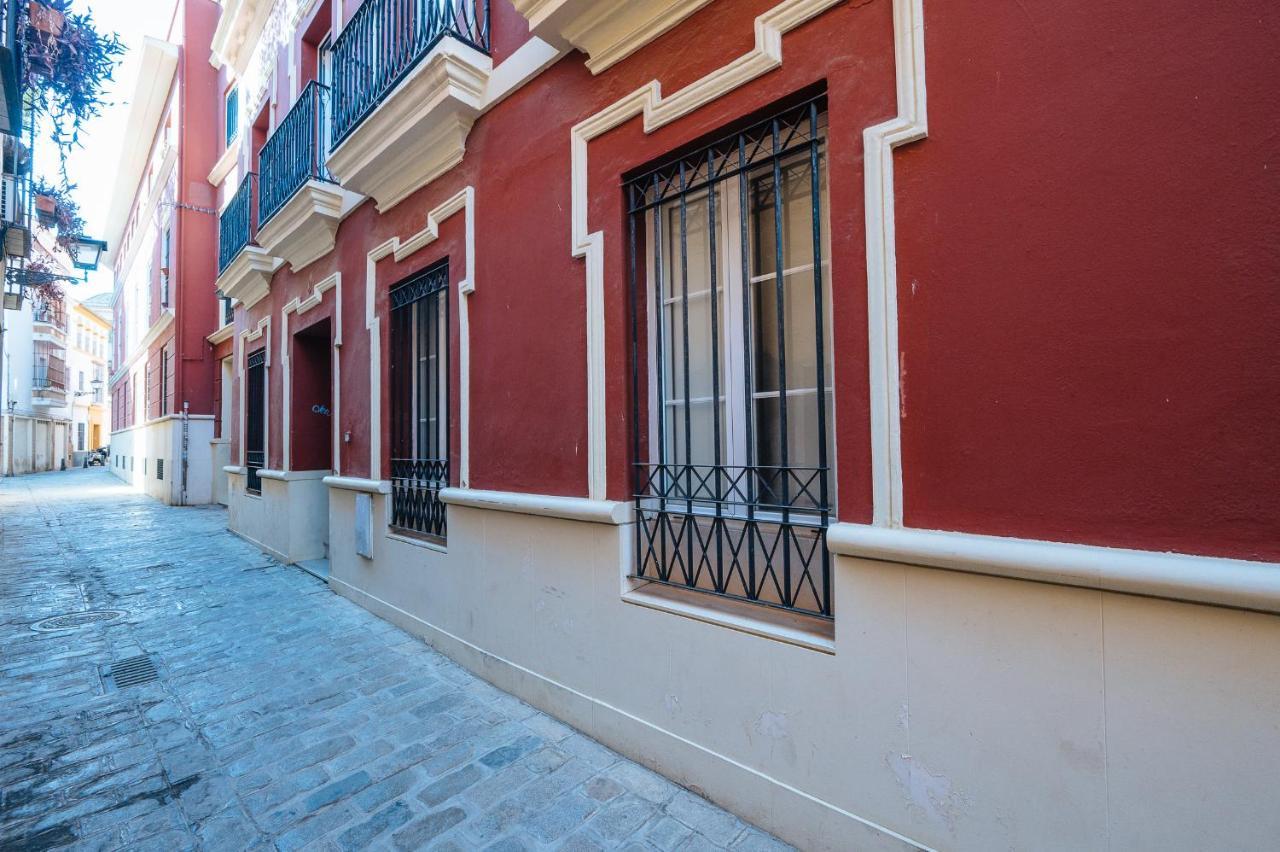 Lirio Suite Apartment - Private Parking Included Sevilla Exterior foto