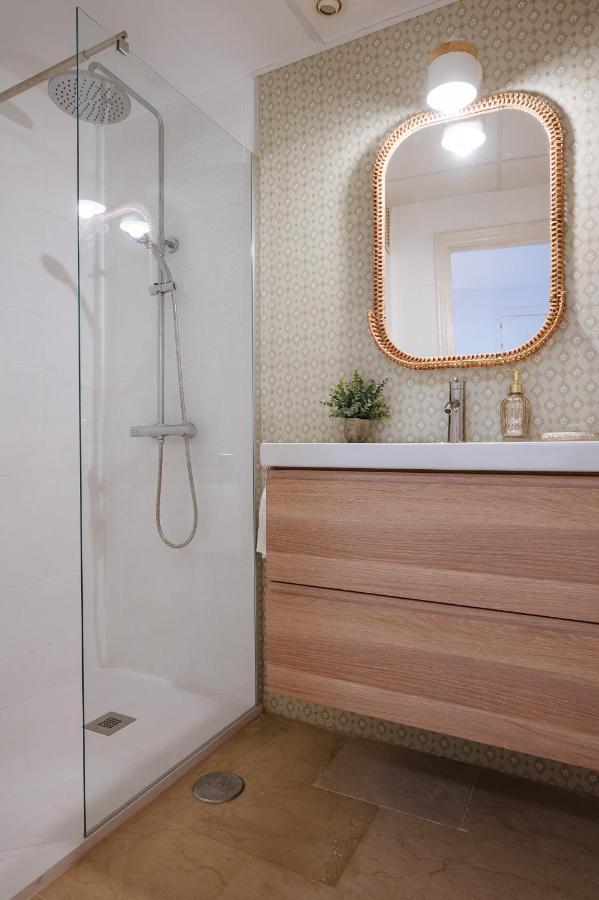 Lirio Suite Apartment - Private Parking Included Sevilla Exterior foto