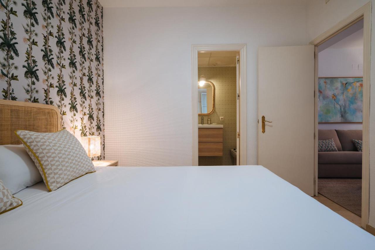 Lirio Suite Apartment - Private Parking Included Sevilla Exterior foto