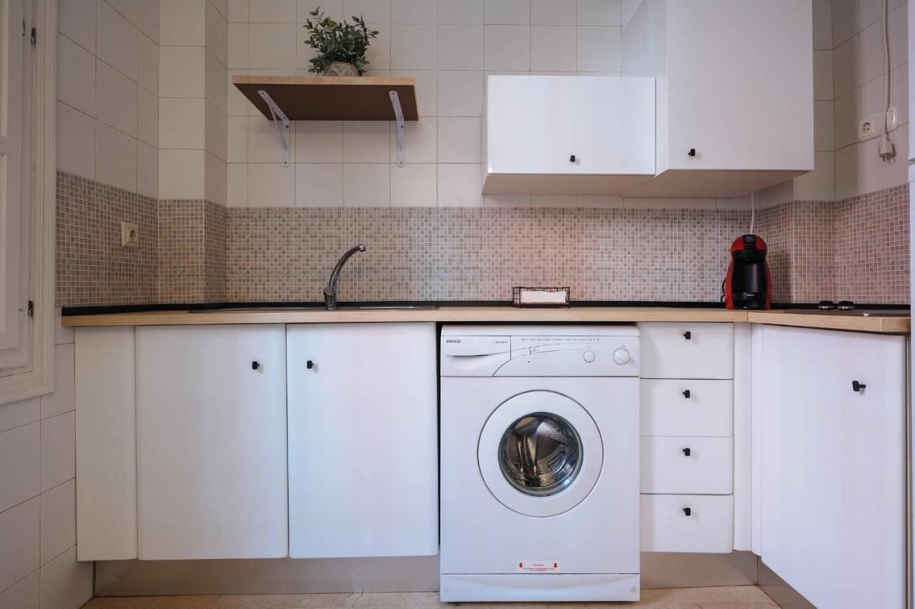 Lirio Suite Apartment - Private Parking Included Sevilla Exterior foto